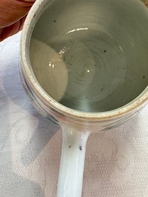 A Chinese famille rose 'Mountainous Landscape' teapot and cover, Yongzheng — foto 9