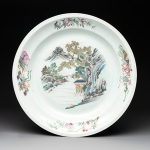 A Chinese famille rose 'mountainous river landscape' dish, 19th C. — photo 1
