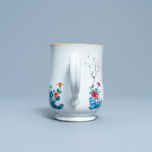 A Chinese famille rose mug with a semi-undressed lady, Qianlong — 照片 4