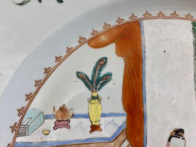 A Chinese famille rose 'musicians' dish, Qianlong — 照片 3