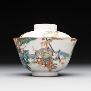 A Chinese famille rose 'nine peaches' bowl and a 'Wu Shuang Pu' covered bowl, Qianglong and Tongzhi mark, 19th C. — foto 9