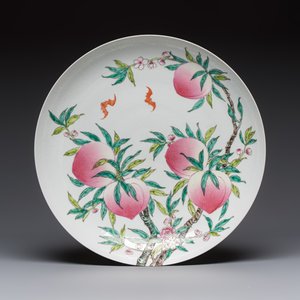 A Chinese famille rose 'Nine Peaches' dish on wooden stand, Yongzheng mark, 20th C. — photo 2
