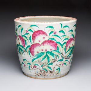 A Chinese famille rose 'Nine Peaches' jardinière, 19th C. — foto 5