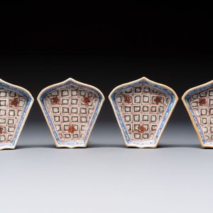 A Chinese famille rose nine-piece 'Plum Blossoms' sweetmeat set on a wooden tray, 19th C. — photo 4