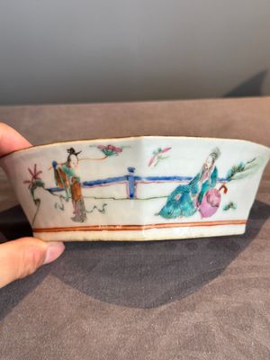 A Chinese famille rose nine-piece sweetmeat or rice table set, Tongzhi mark, 19th C. — photo 11