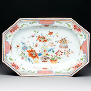 A Chinese famille rose octagonal 'antiquities' dish, Yongzheng/Qianlong — photo 1