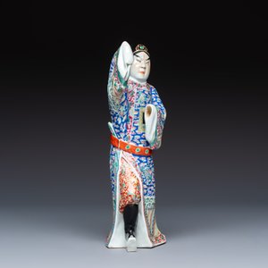 A Chinese famille rose 'Opera' figure — photo 5