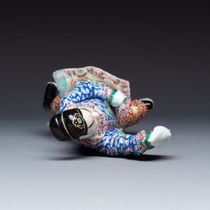 A Chinese famille rose 'Opera' figure — photo 6