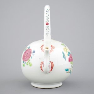 Een Chinese famille rose porseleinen theepot, Yongzheng, 1722-1735 — foto 5