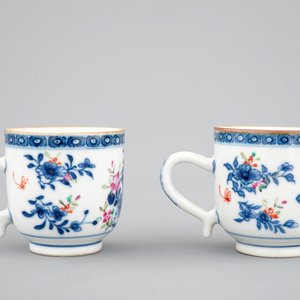 A Chinese famille rose part of a tea service, Qianlong, 18th C — photo 11