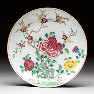A Chinese famille rose 'peonies and plum blossoms' dish, Yongzheng — photo 1