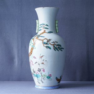 A Chinese famille rose 'phoenix and crane' vase, Qianlong mark, 19th C. — 照片 8