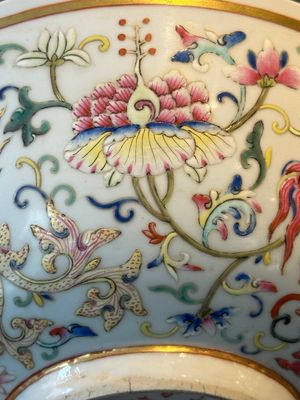 A Chinese famille rose 'phoenix' bowl, Guangxu mark, 19th C. — photo 16