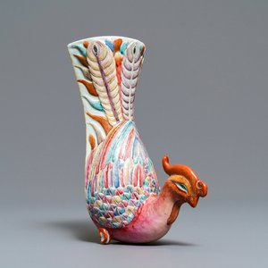 A Chinese famille rose 'phoenix' wall pocket vase, Qianlong/Jiaqing — photo 1