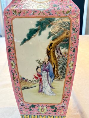 A Chinese famille rose pink-ground vase with figural design, Qianlong mark, 19/20th C. — 照片 12