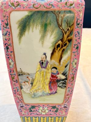 A Chinese famille rose pink-ground vase with figural design, Qianlong mark, 19/20th C. — 照片 16