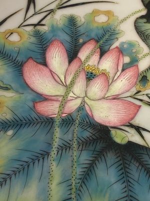 A Chinese famille rose plaque, signed Cheng Yiting 程意亭, 20th C. — 照片 4