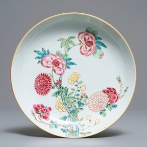 A Chinese famille rose plate with Johanneum mark, ex-coll. August the Strong, Yongzheng — 照片 1