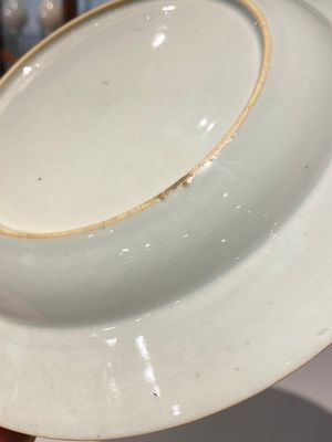 A Chinese famille rose plate with musicians playing the drums, Yongzheng — photo 13