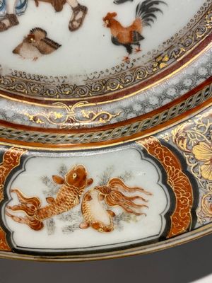 A Chinese famille rose plate with musicians playing the drums, Yongzheng — photo 10