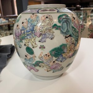 A Chinese famille rose 'playing boys' lantern on stand, Republic — 照片 12