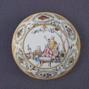 A Chinese famille rose 'Pompadour' mustard jar and a Pronk 'Doctor's visit' saucer, Qianlong — 照片 17