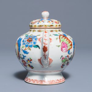 A Chinese famille rose 'Pompadour' teapot and cover, Qianlong — 照片 2