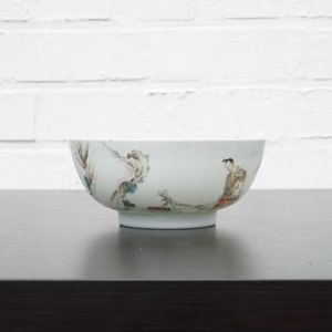 A Chinese famille rose porcelain bowl and matching teapot, Yongzheng, 1722-1735 — foto 21