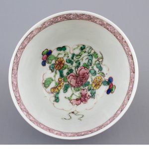 A Chinese famille rose porcelain cup and saucer with narcissus, chrysanthemum and peony, Yongzheng, 1722-1735 — photo 8