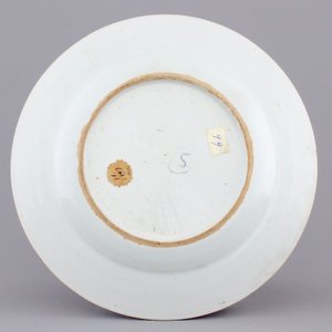 A Chinese famille rose porcelain plate with Shou Lao on a crane, 18th C. — 照片 2