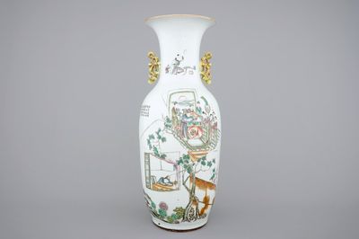 A Chinese famille rose porcelain vase decorated on both sides, 19/20th C.