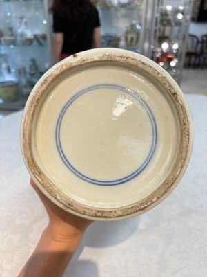 A Chinese famille rose powder-blue-ground vase, 19th C. — photo 6