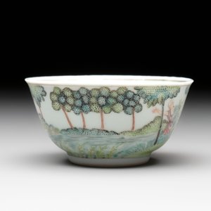 A Chinese famille rose 'Procris and Cephales' cup and saucer, Qianlong — photo 6