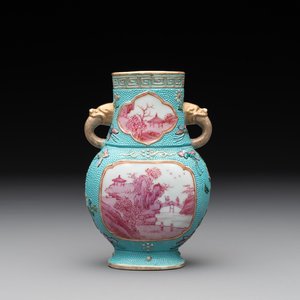 A Chinese famille rose puce-enamelled turquoise-ground 'hu' vase, Republic — photo 1