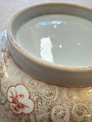 A Chinese famille rose punch bowl with figural design, Qianlong — photo 16