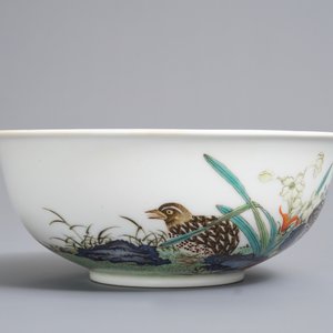 A Chinese famille rose 'quails' bowl, Yongzheng mark, 20th C. — 照片 2