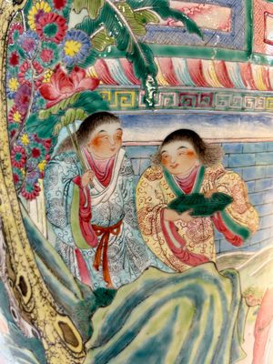 A Chinese famille rose 'Qun Xian Zhu Shou 群仙祝壽' rouleau vase, Qianlong mark, 19th C. — photo 13