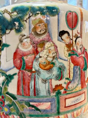 A Chinese famille rose 'Qun Xian Zhu Shou 群仙祝壽' rouleau vase, Qianlong mark, 19th C. — photo 14
