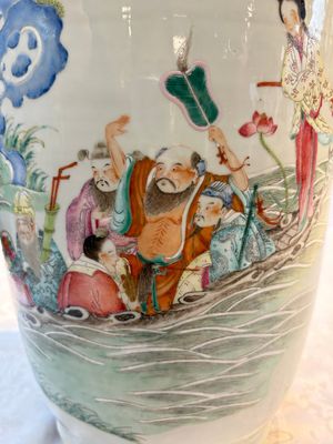 A Chinese famille rose 'Qun Xian Zhu Shou 群仙祝壽' rouleau vase, Qianlong mark, 19th C. — photo 19