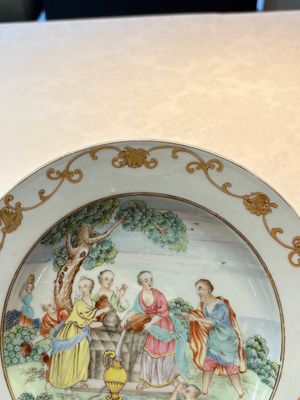 A Chinese famille rose 'Rebecca at the well' plate, Qianlong, ca. 1750 — photo 6
