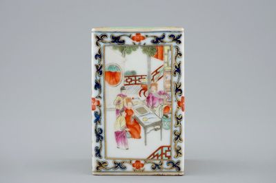 A Chinese famille rose rectangular brush washer, 19/20th C.