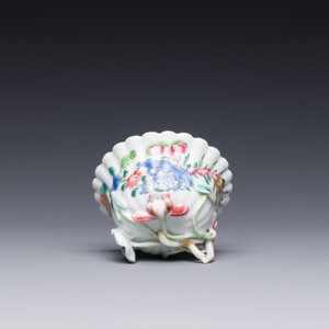 A Chinese famille rose relief-decorated cup and saucer, Yongzheng — photo 4