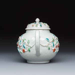 A Chinese famille rose relief-decorated teapot with floral design — photo 3