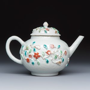 A Chinese famille rose relief-decorated teapot with floral design — photo 4