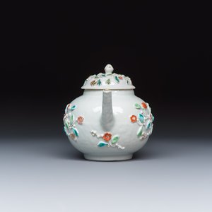A Chinese famille rose relief-decorated teapot with floral design — photo 5