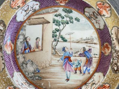 A Chinese famille rose 'Rockefeller' plate with acrobats, Jiaqing — photo 2