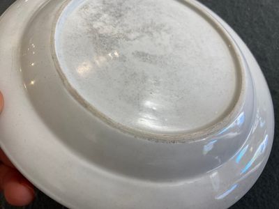 A Chinese famille rose 'Rockefeller' plate with acrobats, Jiaqing — photo 4