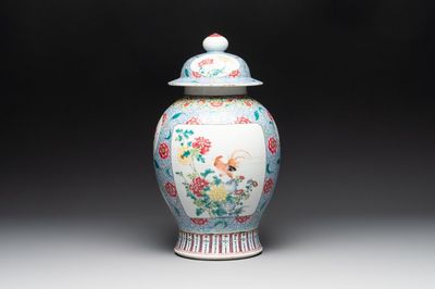 A Chinese famille rose 'rooster and antiquities' vase and cover, 19th C.