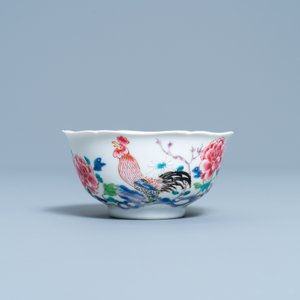 A Chinese famille rose 'rooster' cup and saucer, Yongzheng — 照片 4