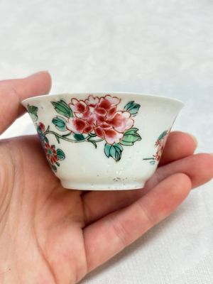 A Chinese famille rose 'roosters' covered teapot and two cups and saucers, Yongzheng — photo 21